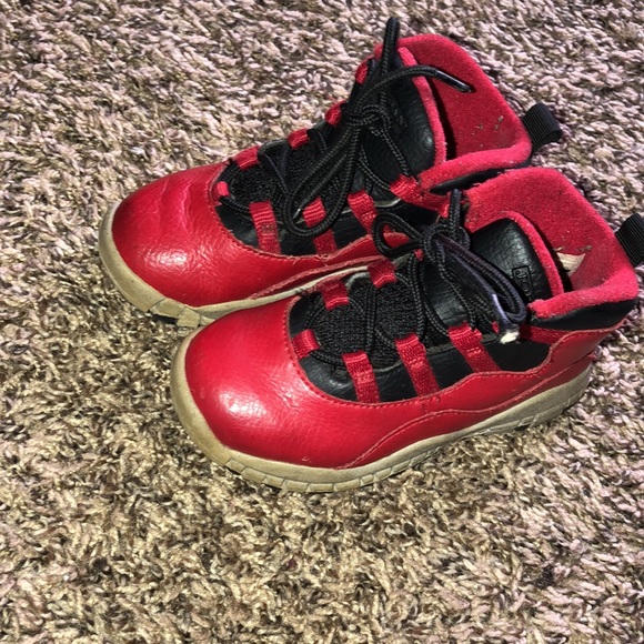 Jordan 10s Red & Black size.9c - Picture 5 of 11